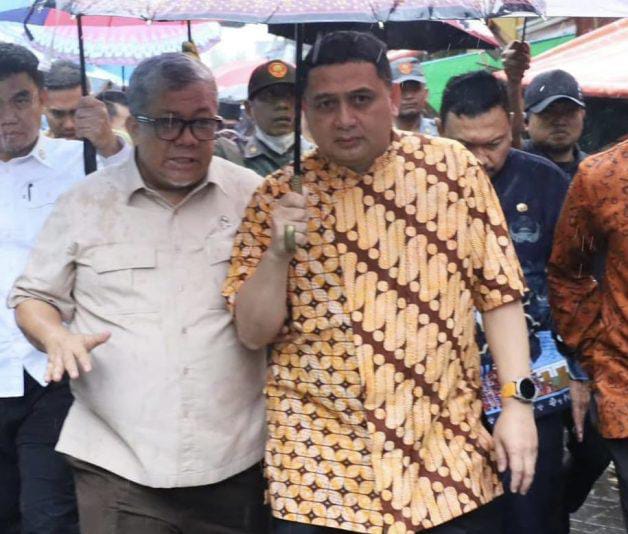 Wamen PKP Didampingi Wali Kota Makassar Kunjungan Kerja di Kawasan Kumuh Tallo