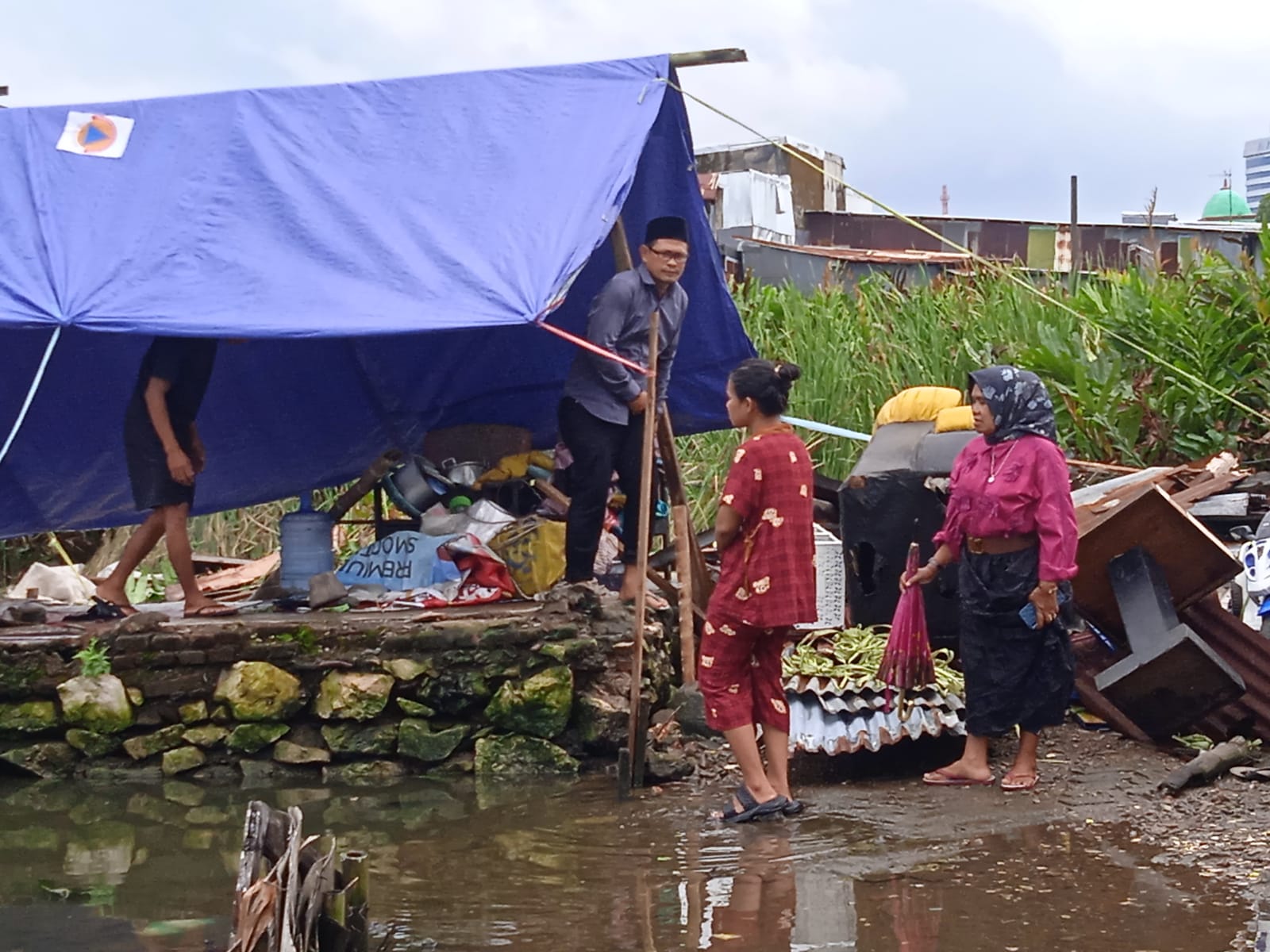 Angin Puting Beliung Terjang Permukiman Warga di Pampang, Pemerintah dan Instansi Terkait Bergerak Cepat Salurkan Bantuan
