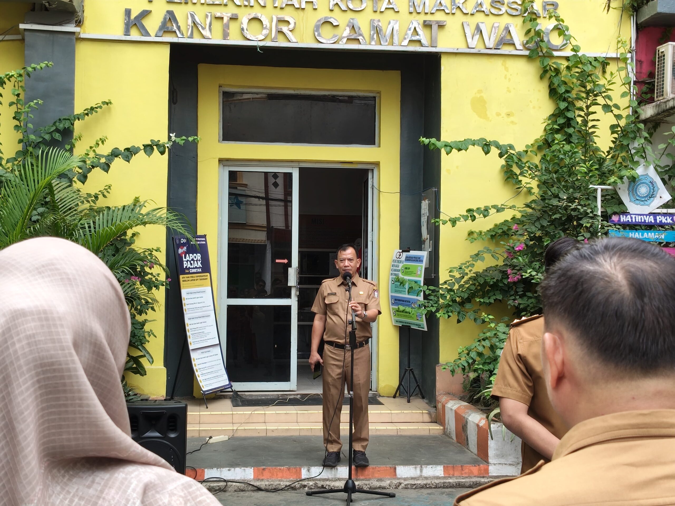 Camat Wajo Terapkan Pemilahan Sampah di Kantor, ASN dan PPPK Diminta Jadi Teladan Lingkungan