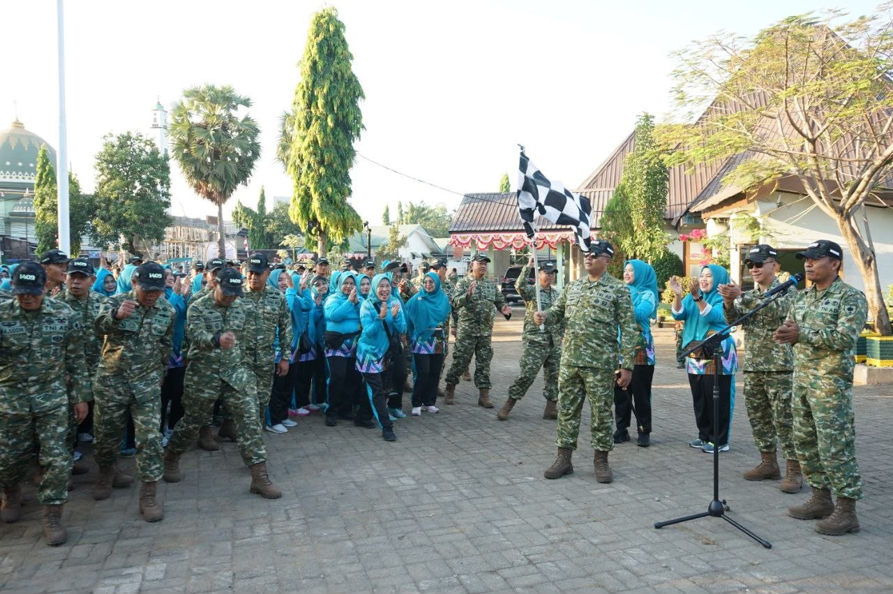 Kodim 1409/Gowa Gelar Gerak Jalan Santai dan Senam Bersama, Perkuat Kebugaran serta Soliditas Personel