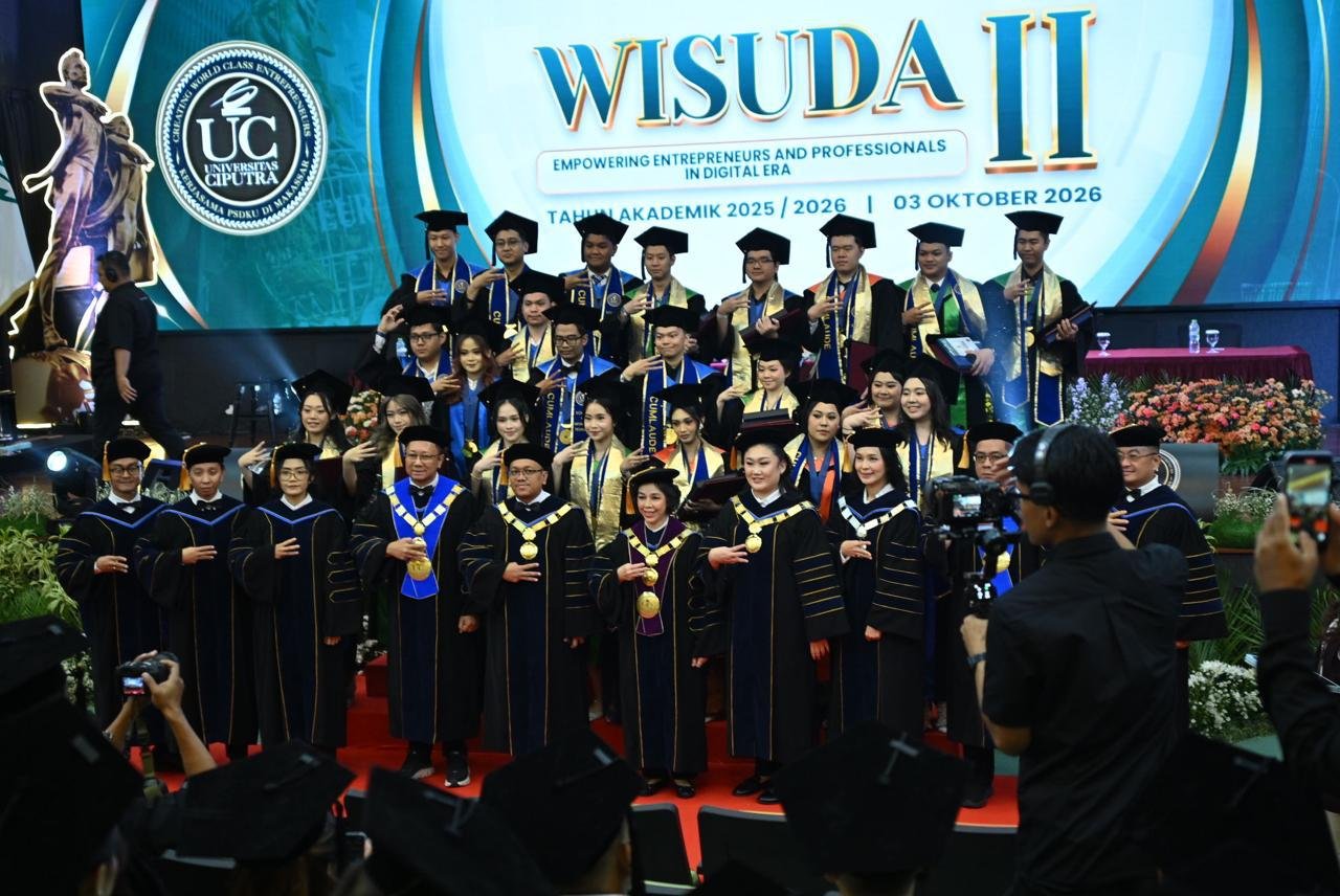 UC Makassar Gelar Wisuda II Tahun Akademik 2025/2026, Bekali Lulusan Hadapi Dunia Profesional