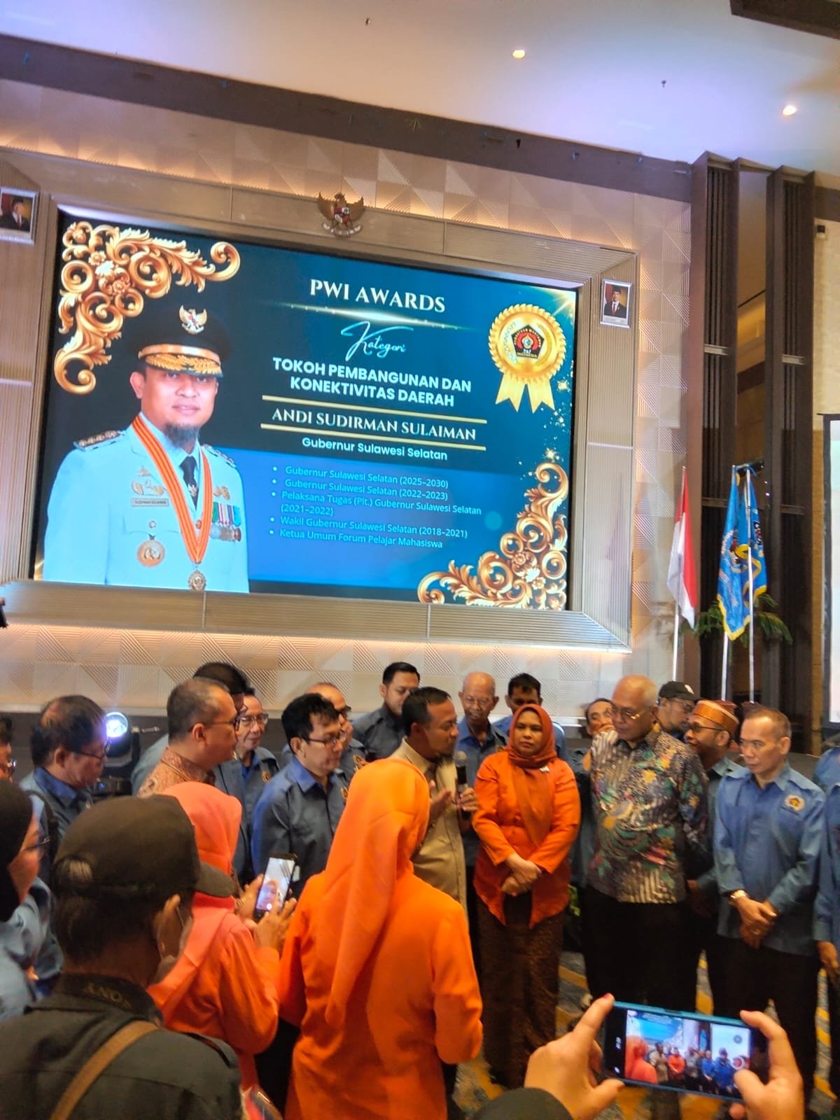 Gubernur Andi Sudirman Sulaiman Hadiri Pelantikan Ketua PWI Sulsel 