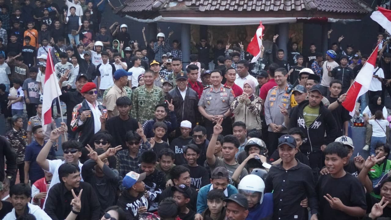 Satu Jalan, Satu Tujuan ! Pangdam Hasanuddin dan Kapolda Sulsel Satukan Pemuda untuk Makassar Damai